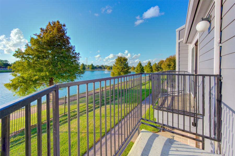 Property photo for 1620 Good Day Drive, Missouri City, TX