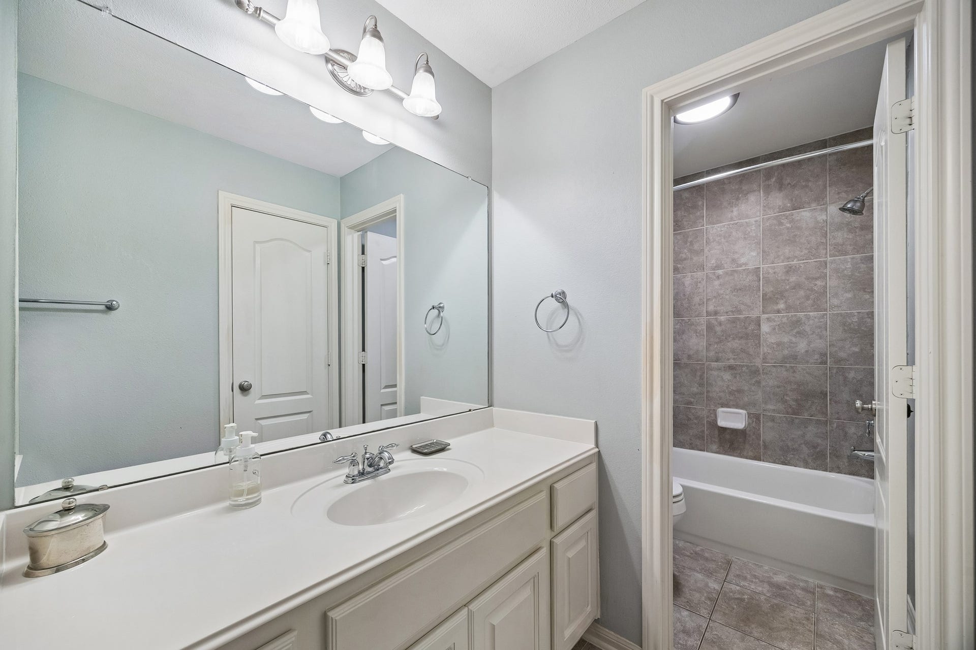 28623 Pewter Knolls Drive, Katy, TX 77494