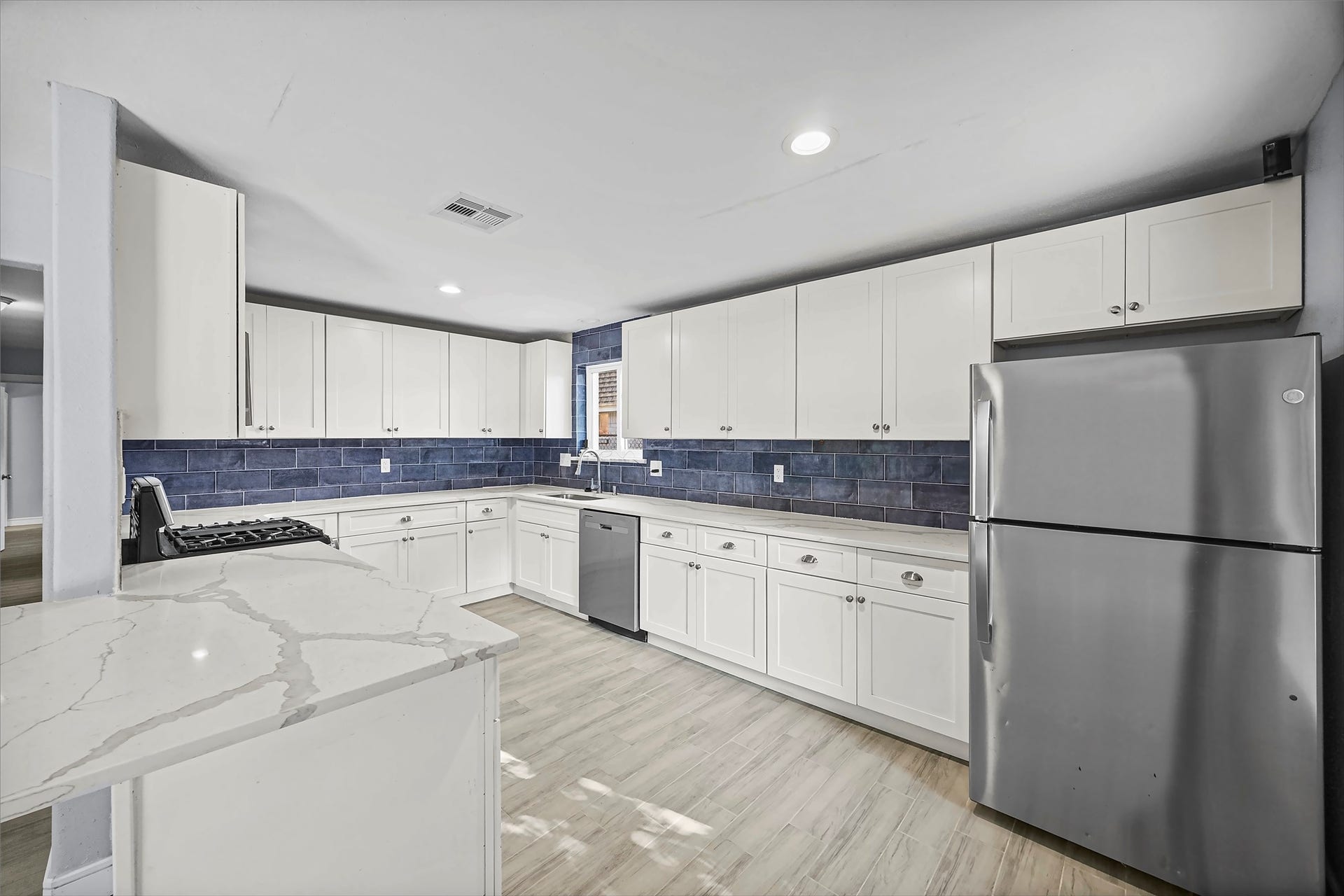 5507 Bertellis Lane, Houston, TX 77091 5507 Bertellis Lane, Houston, TX 77091