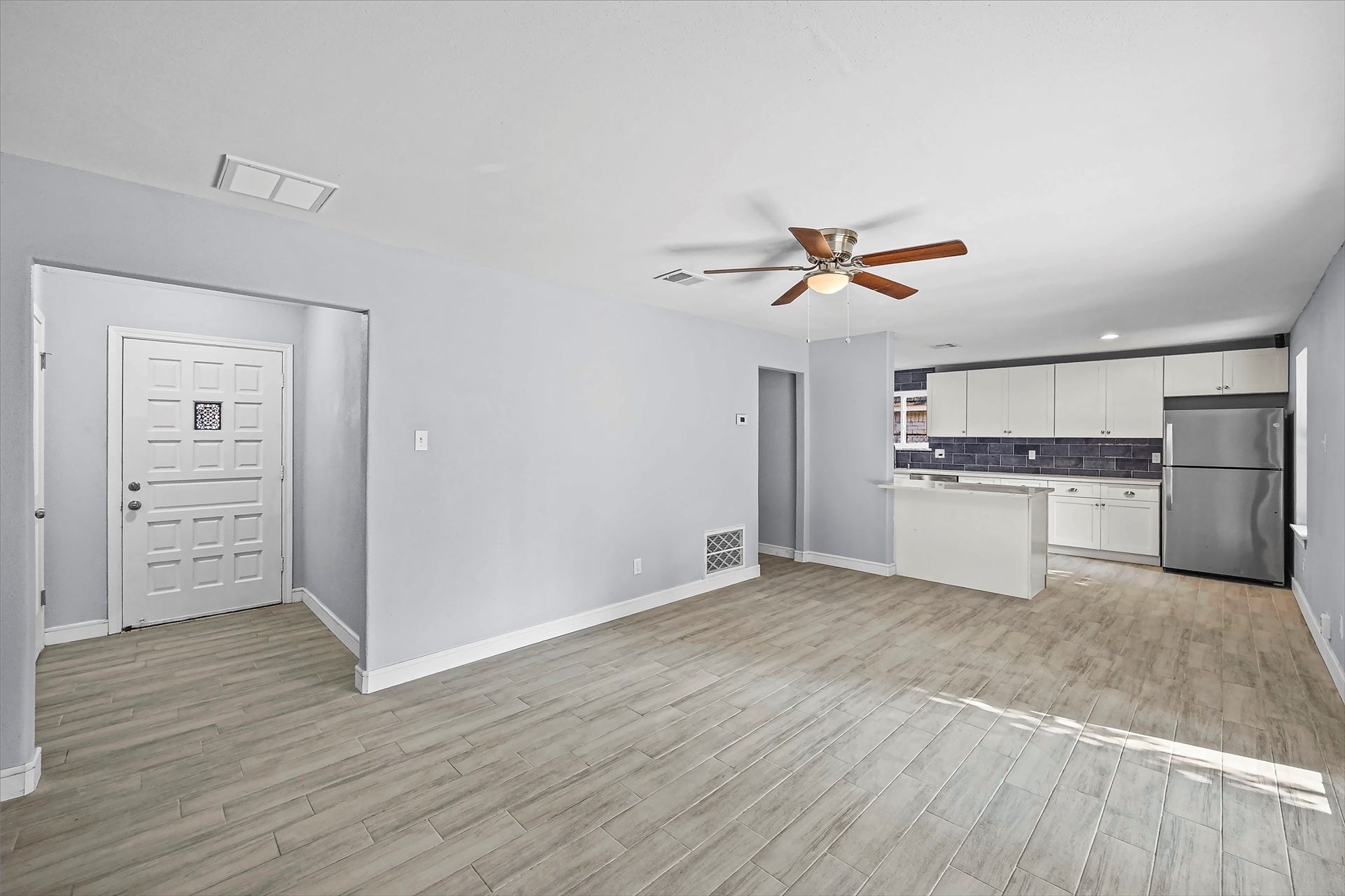 5507 Bertellis Lane, Houston, TX 77091 dining room