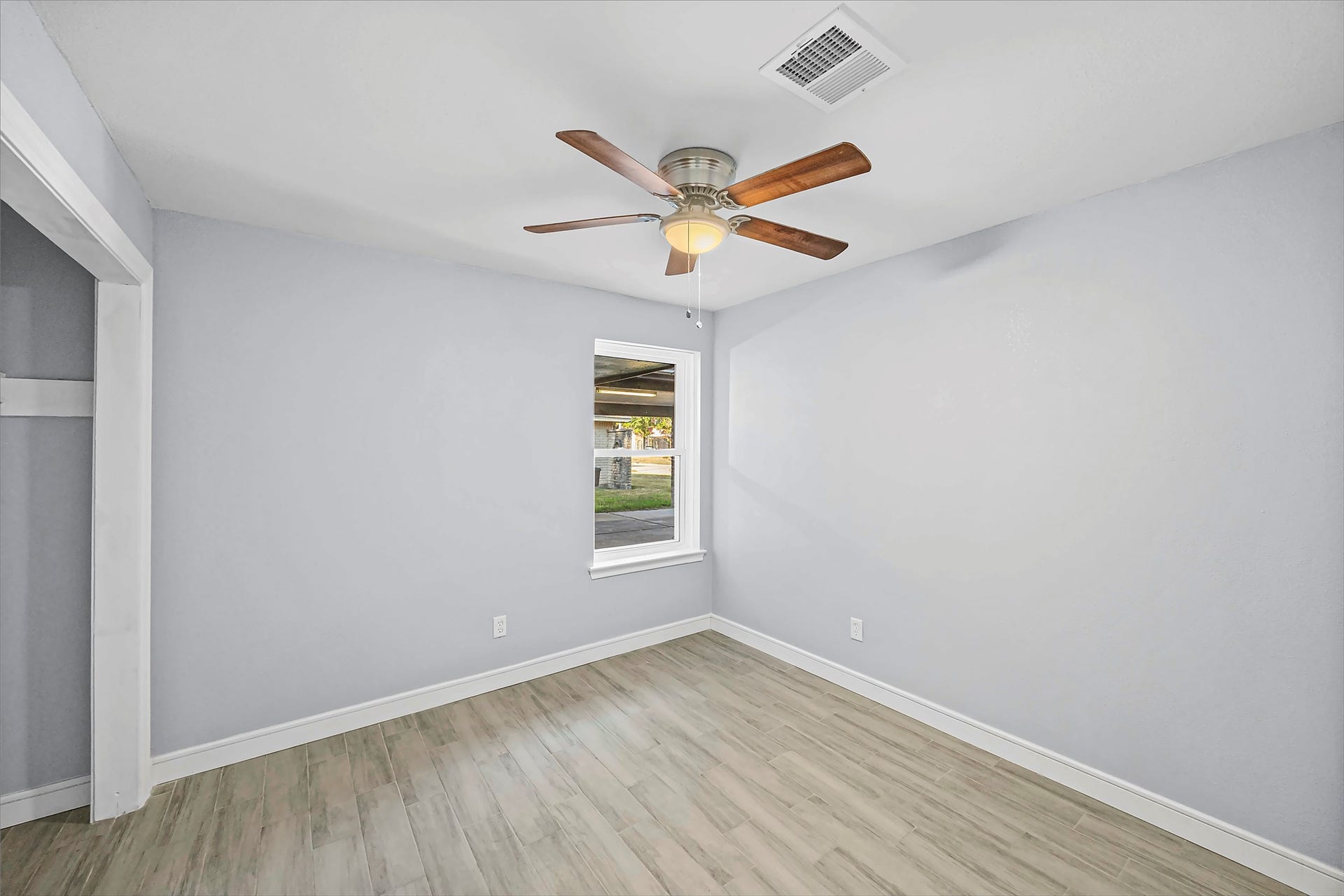5507 Bertellis Lane, Houston, TX 77091 bedroom 4