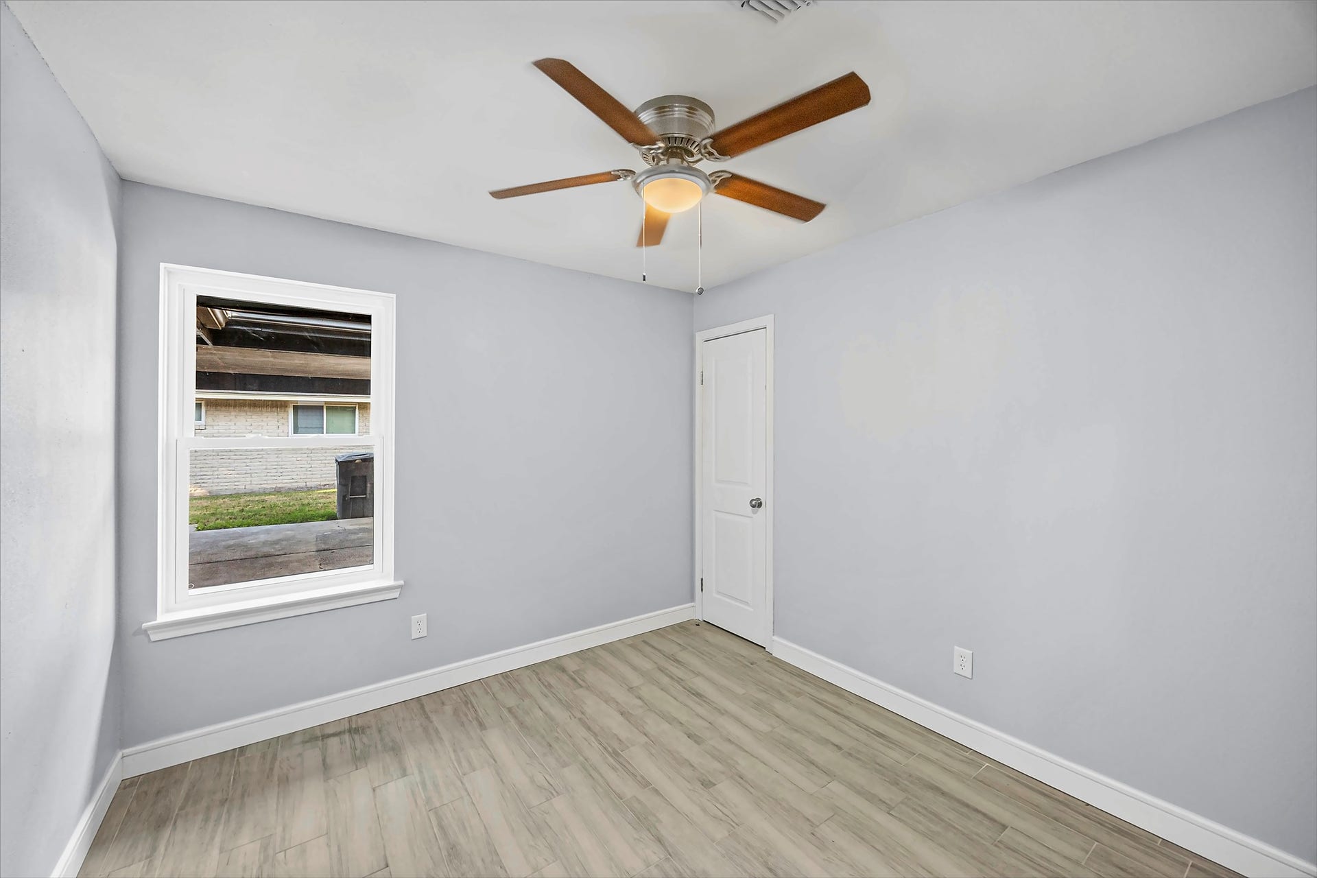 5507 Bertellis Lane, Houston, TX 77091 Bedroom 2