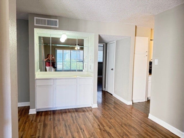 6701 Sands Point Drive, #26, Houston, TX 77074 6701 Sands Point Drive, #26, Houston, TX 77074