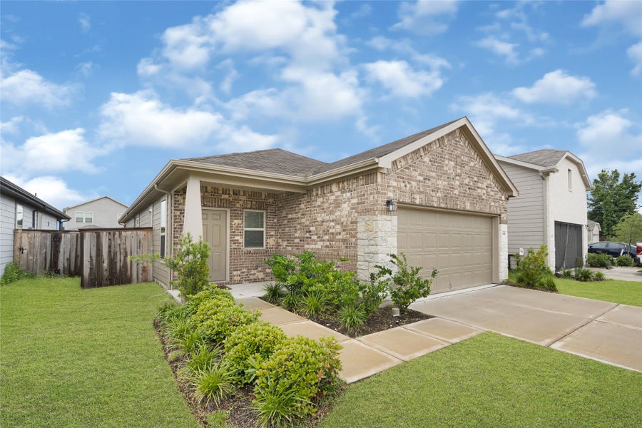 Property photo for 16535 Pine Arrow Drive, Conroe, TX