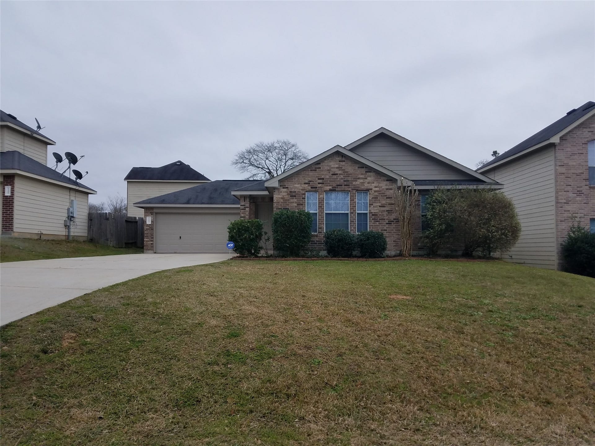 5494 S Buffalo Circle, Willis, TX 77378