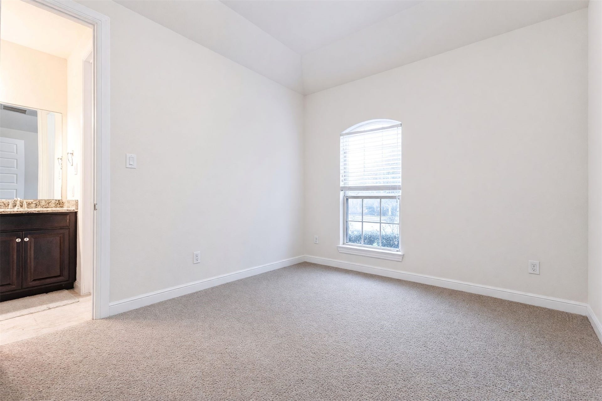 5803 Nowlands Run Lane, Sugar Land, TX 77479