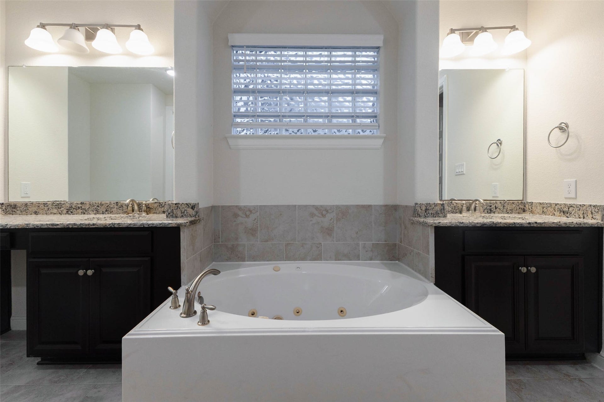 5803 Nowlands Run Lane, Sugar Land, TX 77479