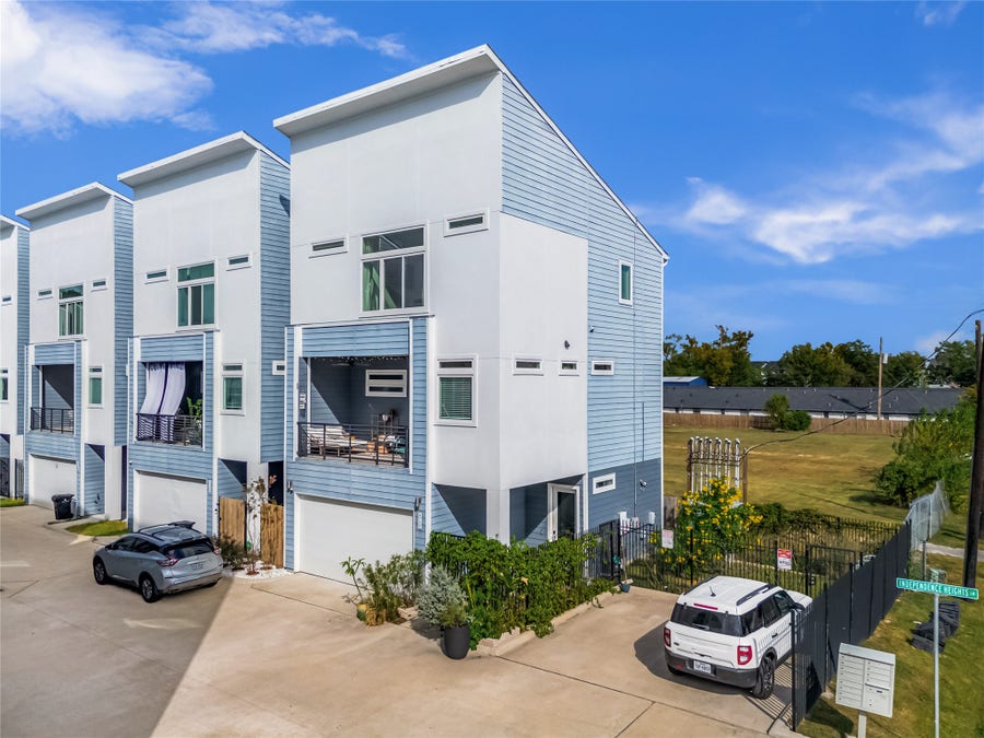 Property photo for 4702 Independence Heights Lane, Houston, TX