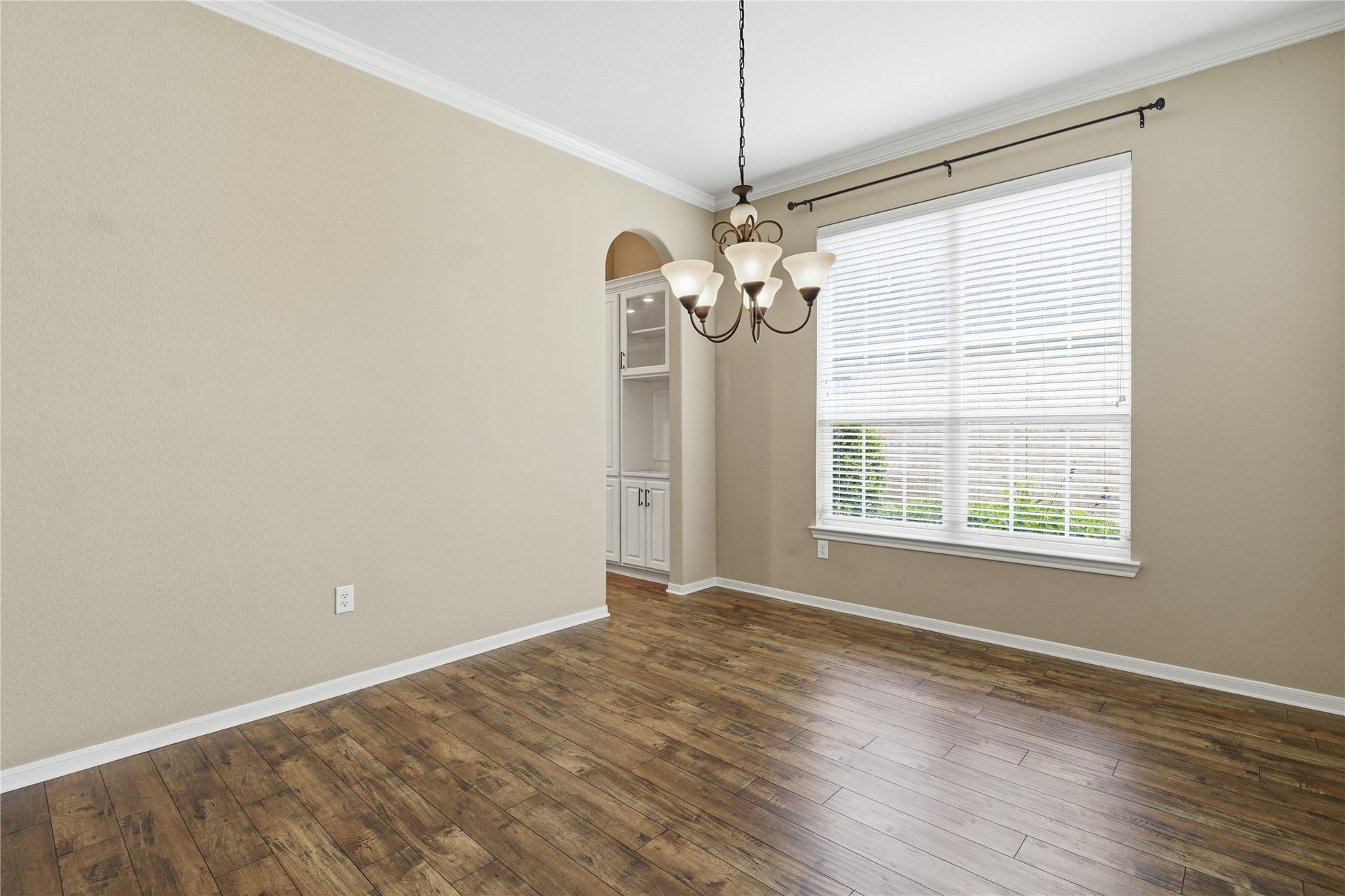 2419 S Venice Drive, Pearland, TX 77581 2419 S Venice Drive, Pearland, TX 77581