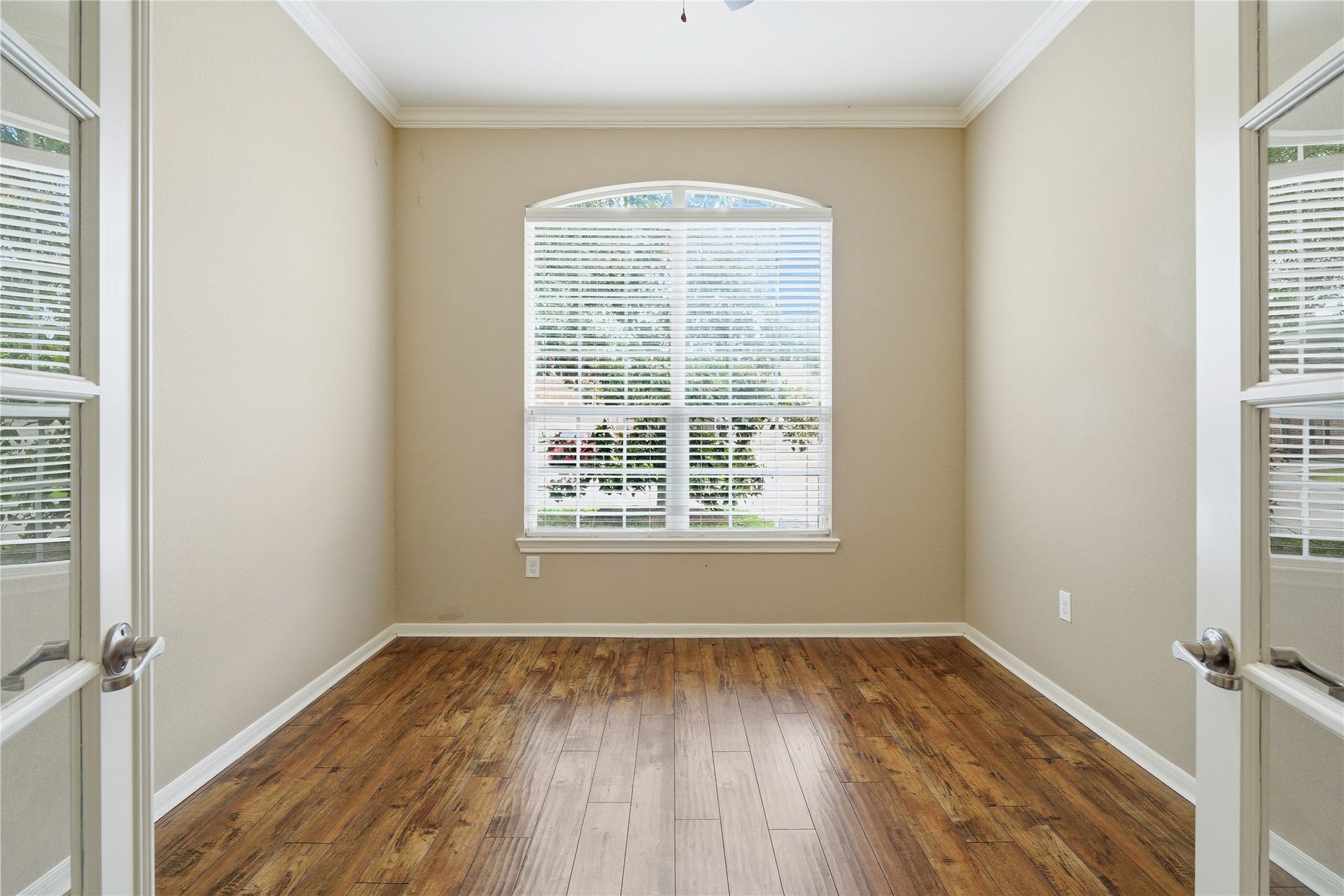 2419 S Venice Drive, Pearland, TX 77581 2419 S Venice Drive, Pearland, TX 77581