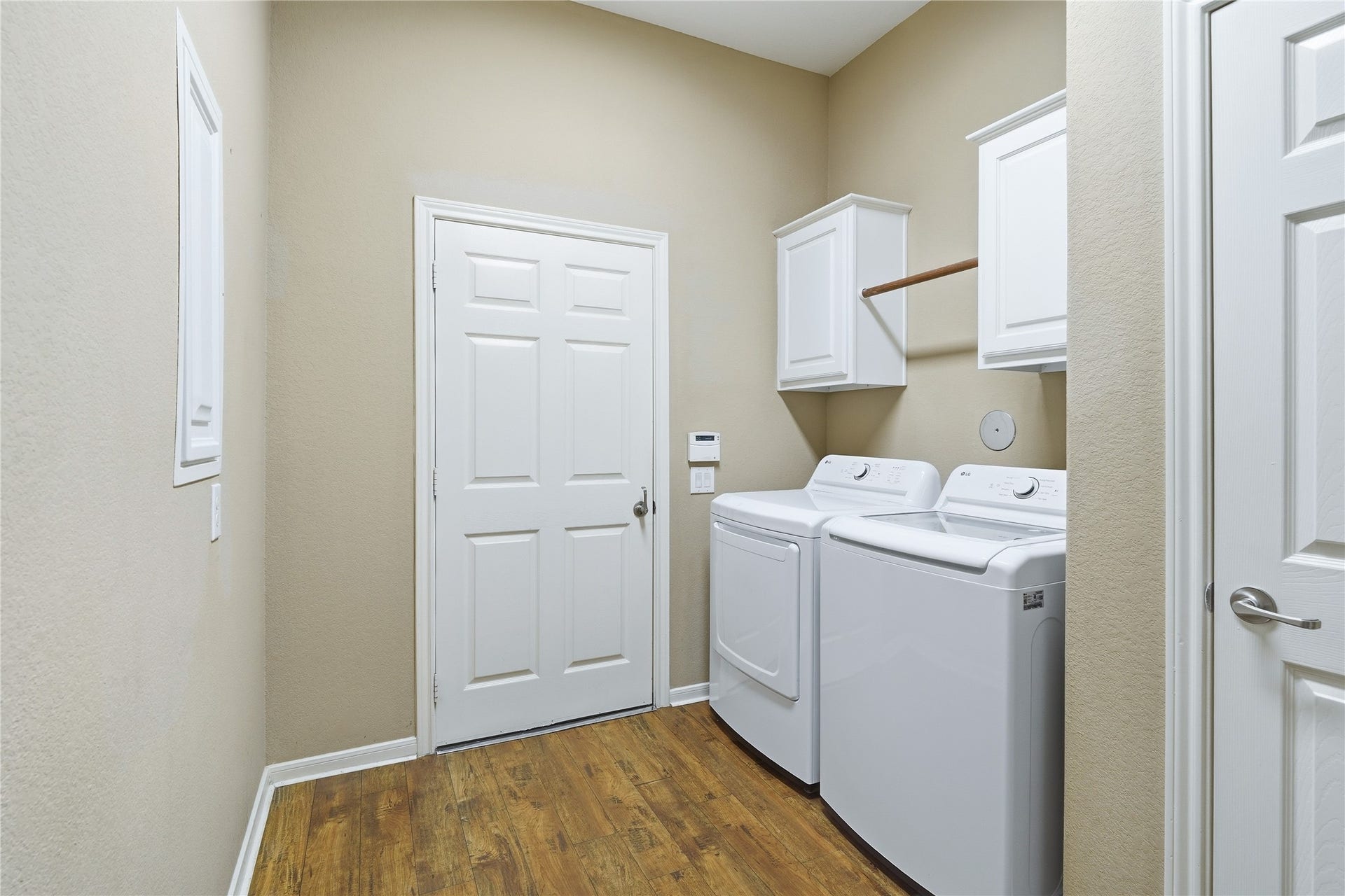 2419 S Venice Drive, Pearland, TX 77581 2419 S Venice Drive, Pearland, TX 77581
