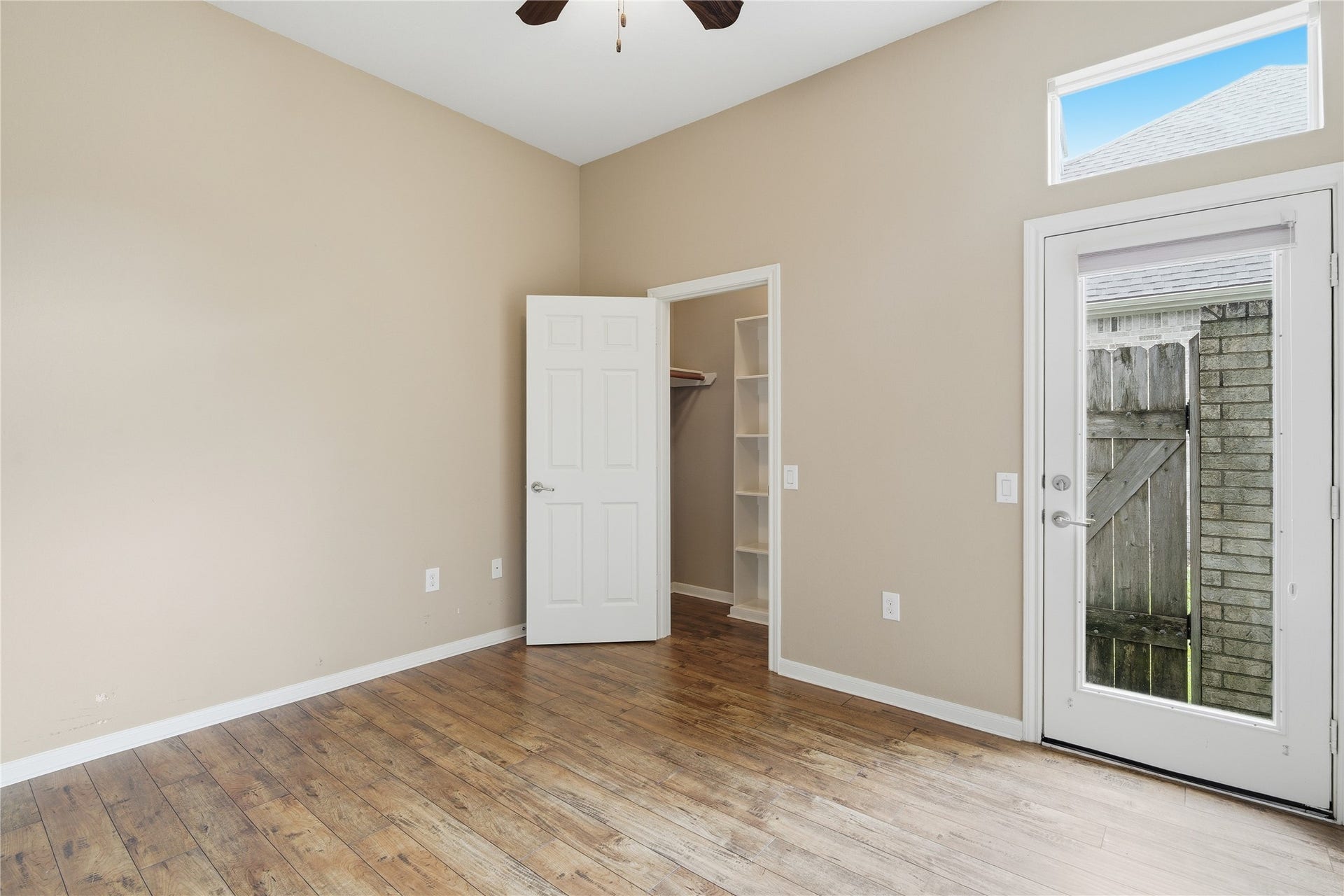 2419 S Venice Drive, Pearland, TX 77581 2419 S Venice Drive, Pearland, TX 77581