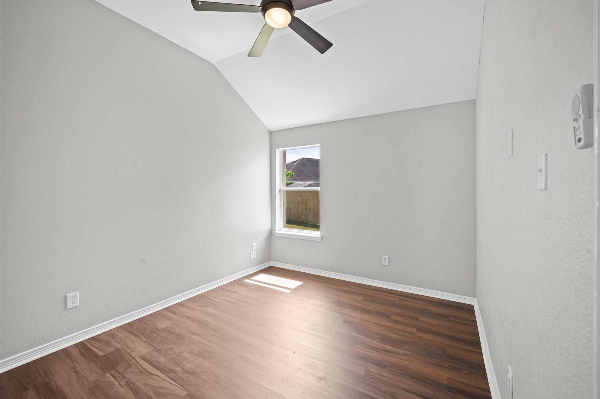 444 De Coster Boulevard, Alvin, TX 77511 444 De Coster Boulevard, Alvin, TX 77511