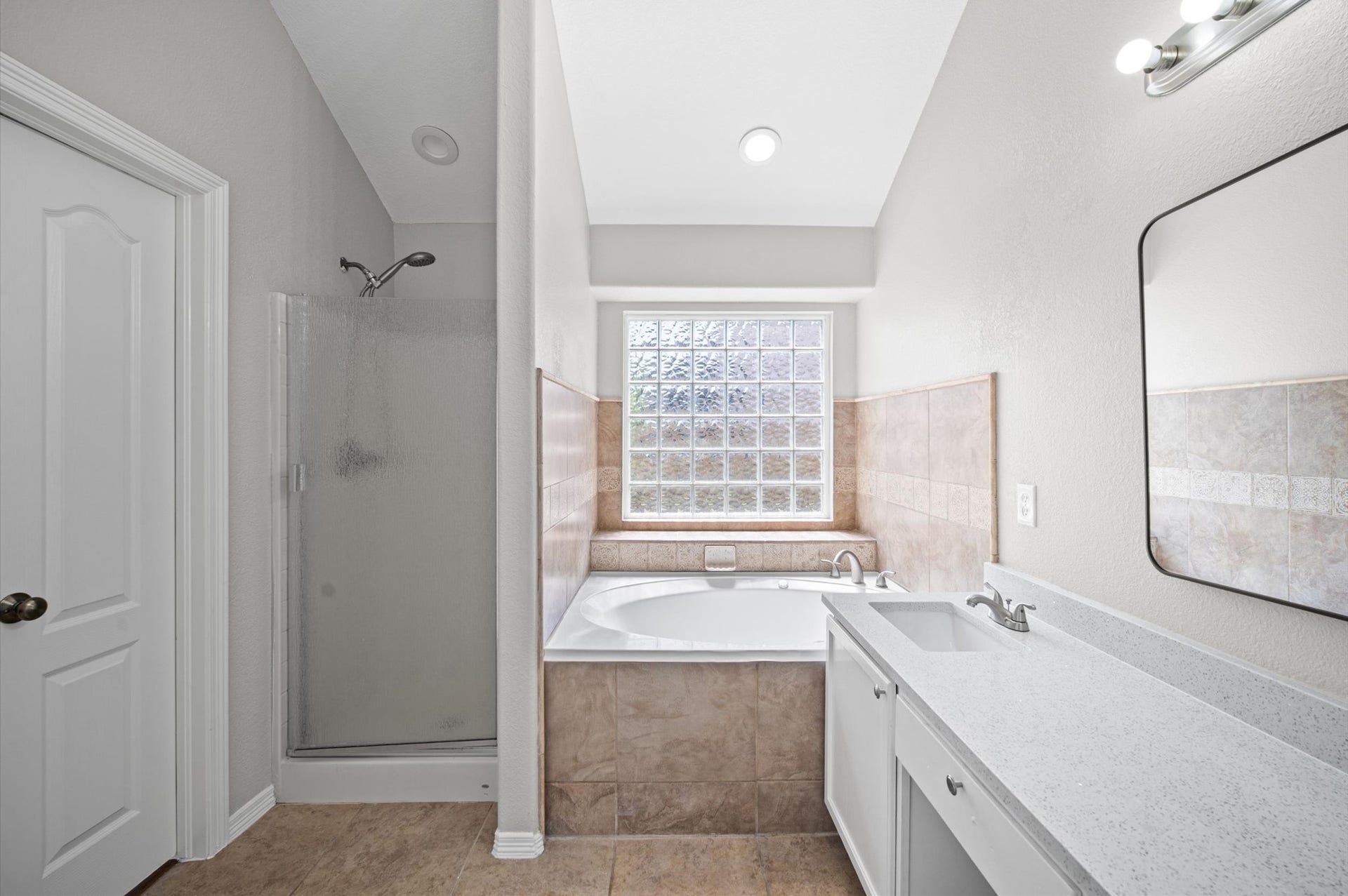 444 De Coster Boulevard, Alvin, TX 77511 444 De Coster Boulevard, Alvin, TX 77511