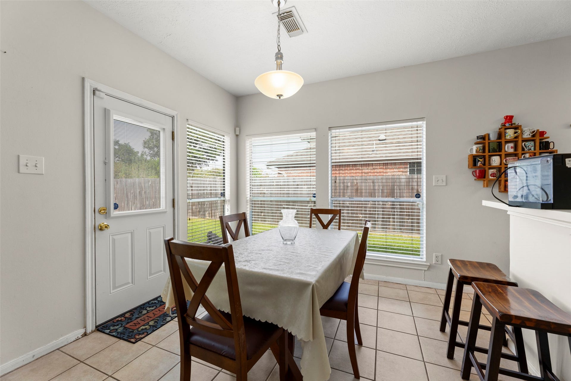 522 High Meadows Drive, Sugar Land, TX 77479