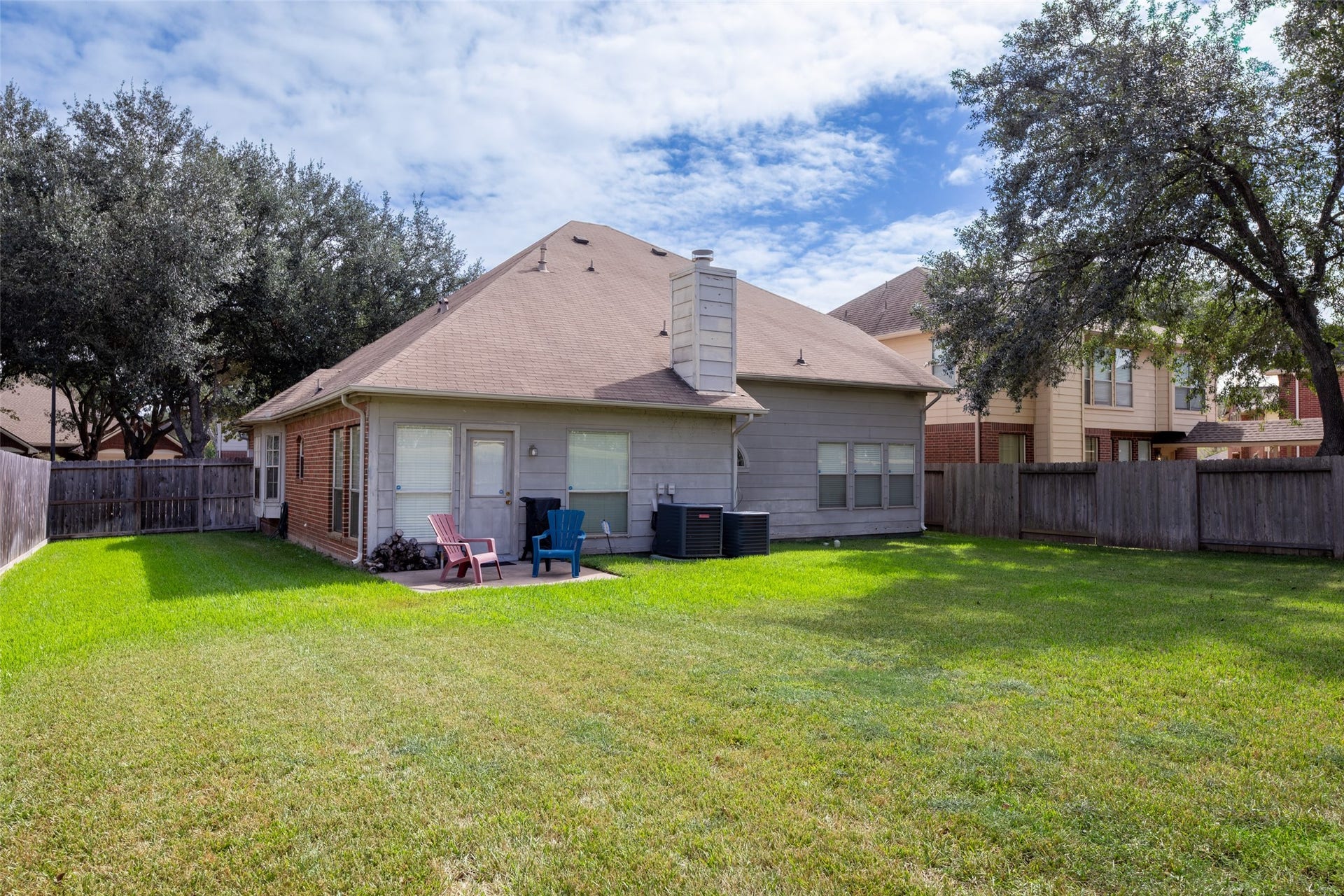 522 High Meadows Drive, Sugar Land, TX 77479