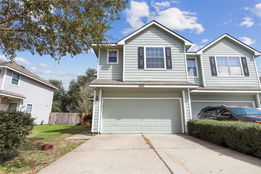 Property photo for 418 Folk Crest Lane, Dickinson, TX