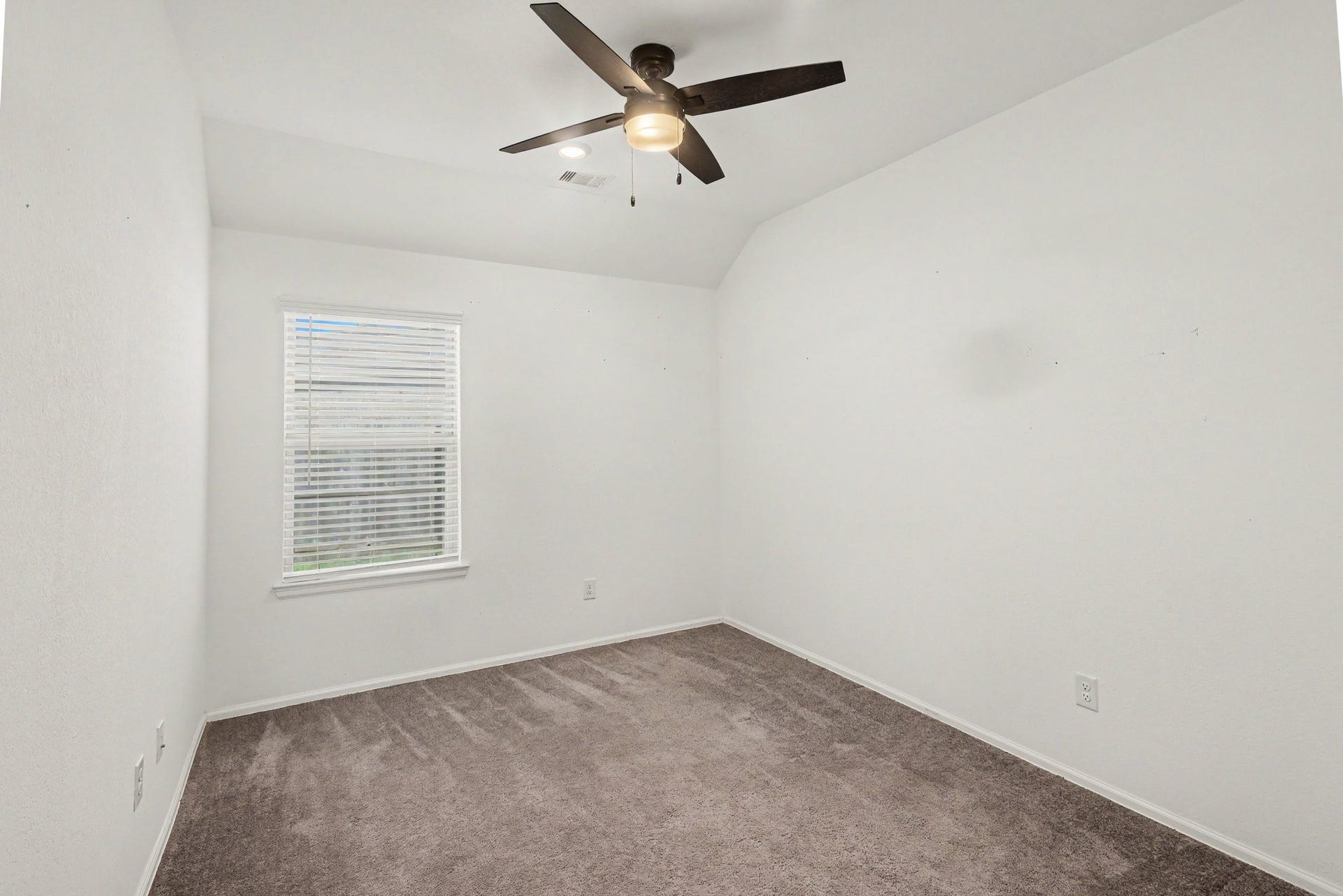 23720 Pagliano Court, New Caney, TX 77357 Bedroom 3