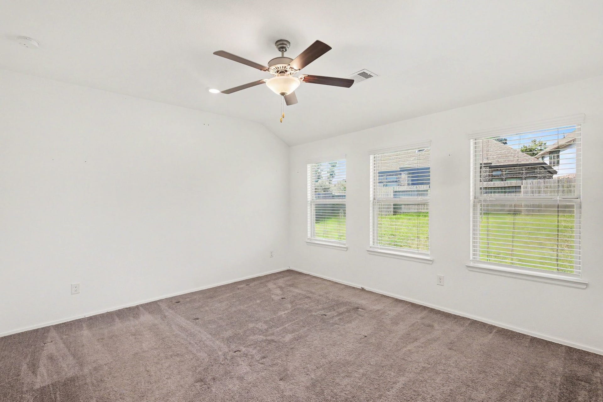 23720 Pagliano Court, New Caney, TX 77357 Primary Bedroom