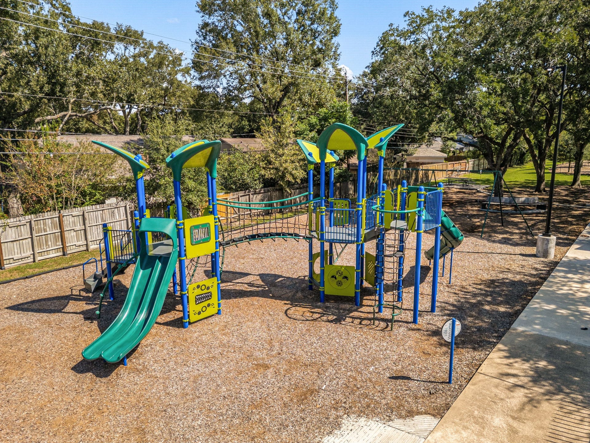 6203 Rutherglenn Drive, Houston, TX 77096 6203 Rutherglenn Drive, Houston, TX 77096