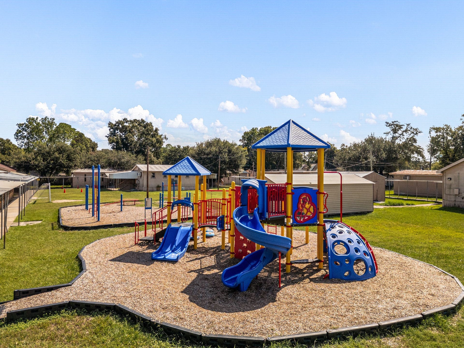 6203 Rutherglenn Drive, Houston, TX 77096 6203 Rutherglenn Drive, Houston, TX 77096