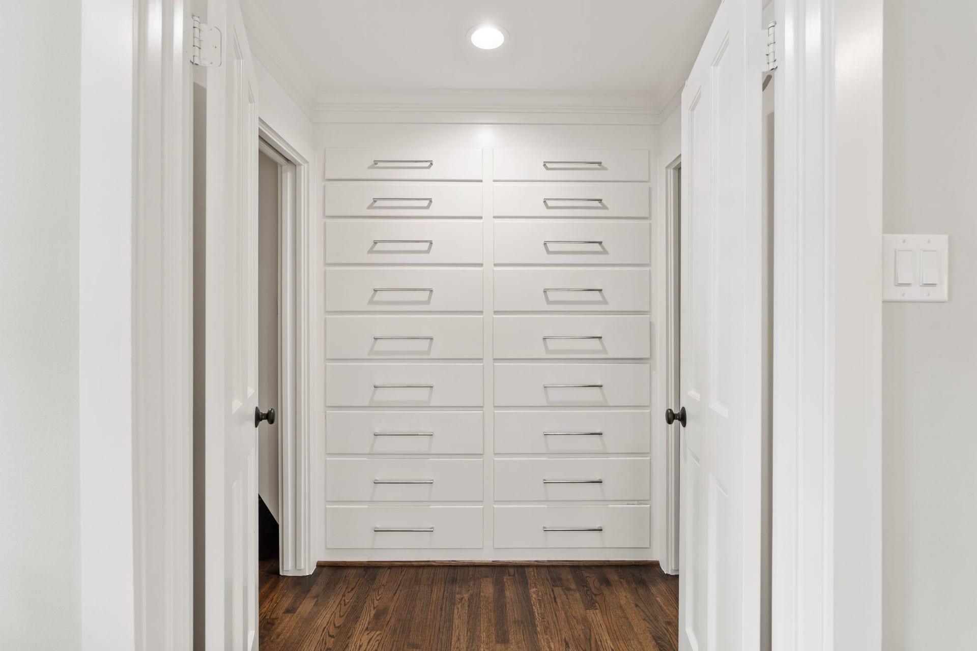 6248 Burgoyne Road, Houston, TX 77057 6248 Burgoyne Road, Houston, TX 77057