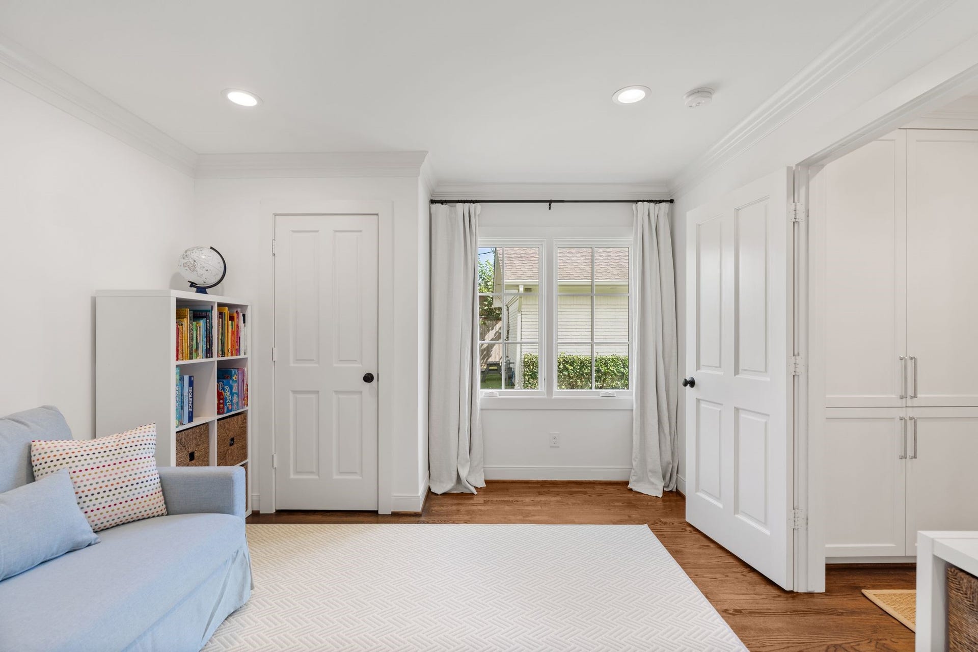 6248 Burgoyne Road, Houston, TX 77057 6248 Burgoyne Road, Houston, TX 77057