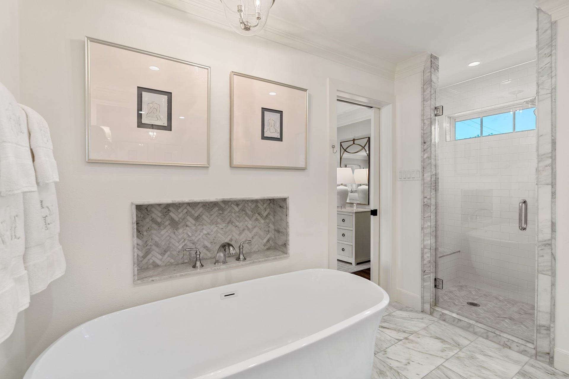 6248 Burgoyne Road, Houston, TX 77057 6248 Burgoyne Road, Houston, TX 77057