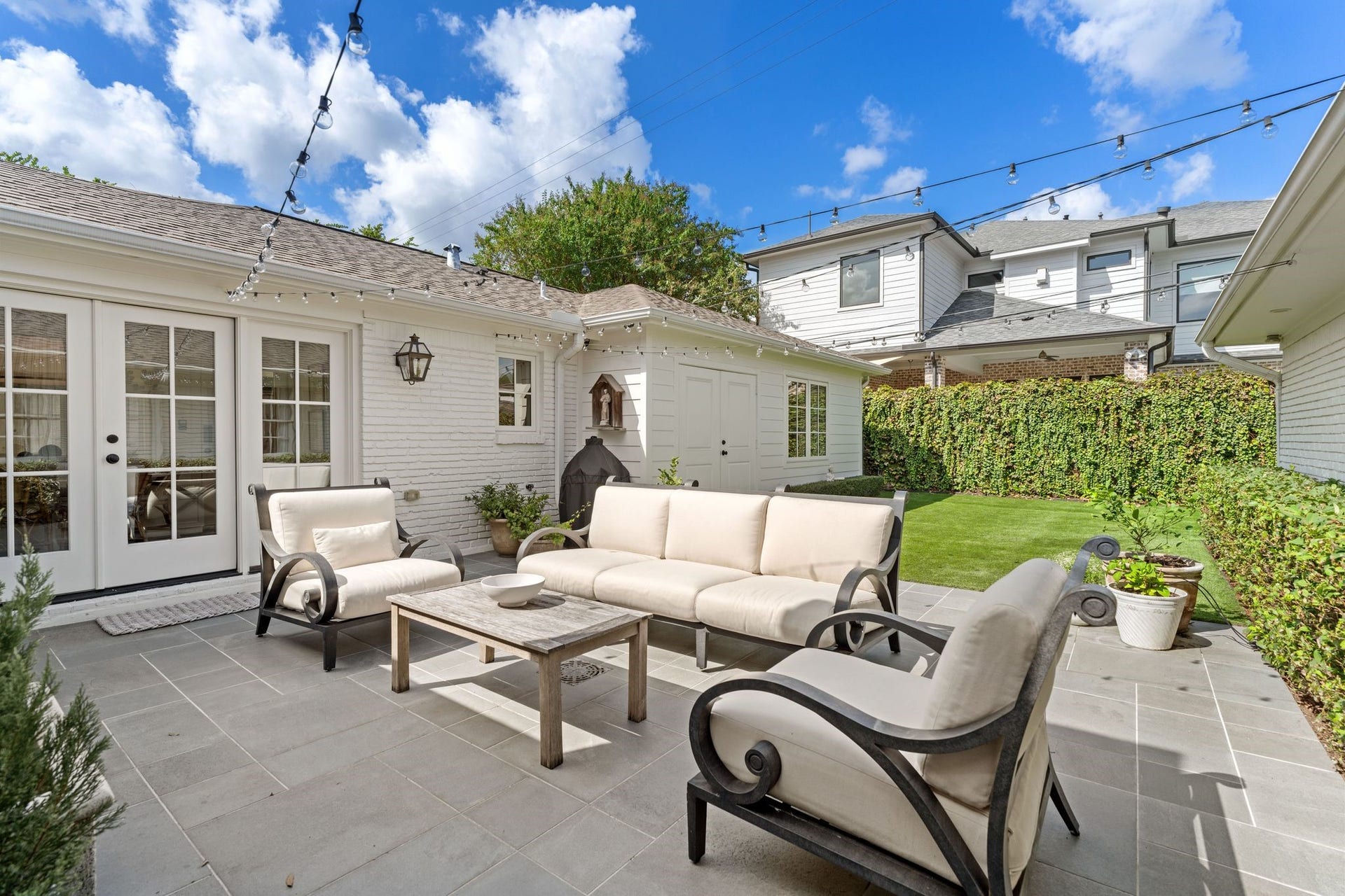 6248 Burgoyne Road, Houston, TX 77057 6248 Burgoyne Road, Houston, TX 77057