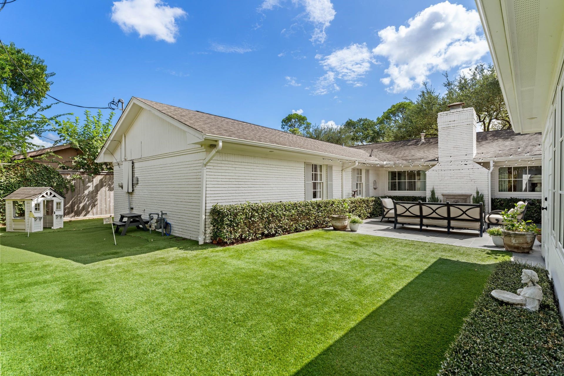 6248 Burgoyne Road, Houston, TX 77057 6248 Burgoyne Road, Houston, TX 77057