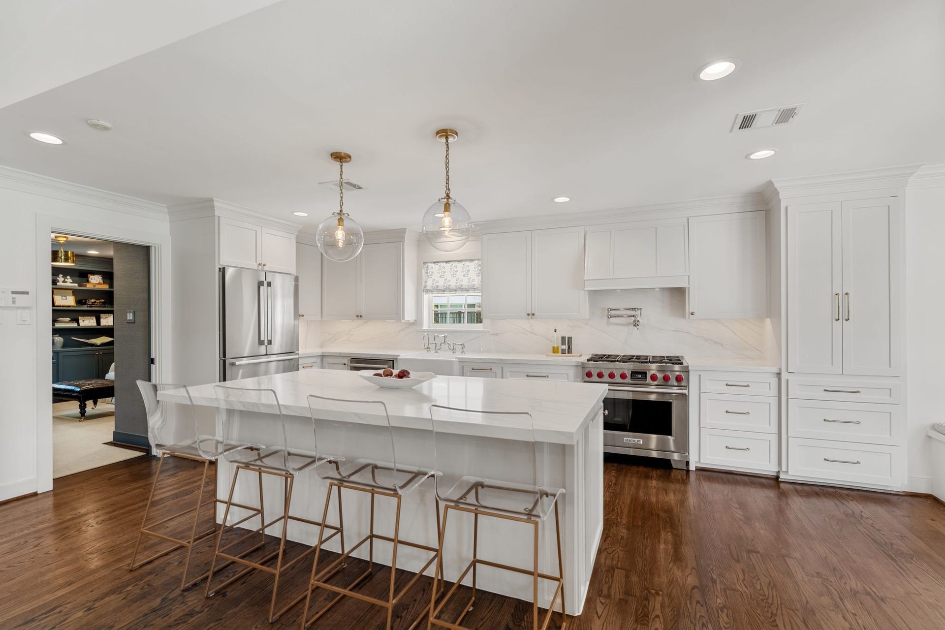 6248 Burgoyne Road, Houston, TX 77057 6248 Burgoyne Road, Houston, TX 77057