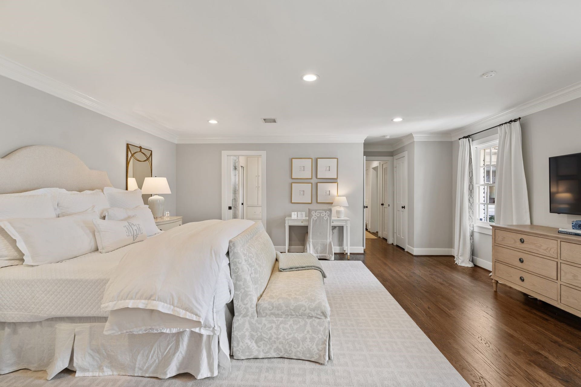 6248 Burgoyne Road, Houston, TX 77057 6248 Burgoyne Road, Houston, TX 77057