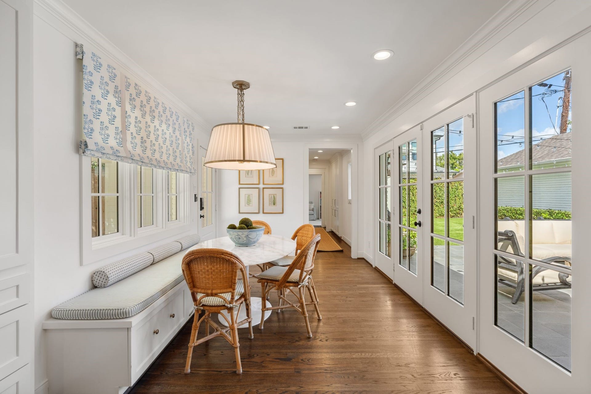 6248 Burgoyne Road, Houston, TX 77057 6248 Burgoyne Road, Houston, TX 77057