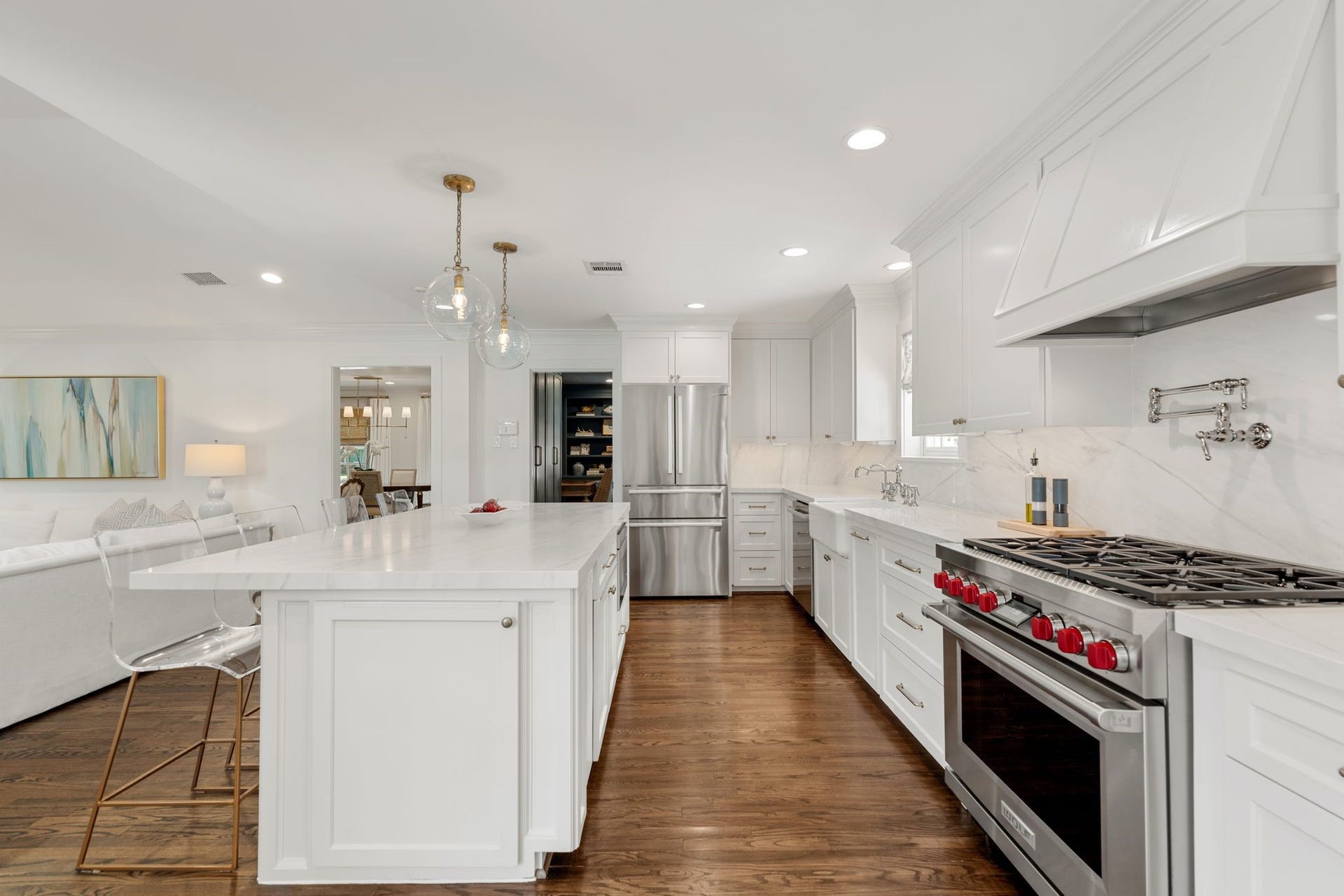 6248 Burgoyne Road, Houston, TX 77057 6248 Burgoyne Road, Houston, TX 77057