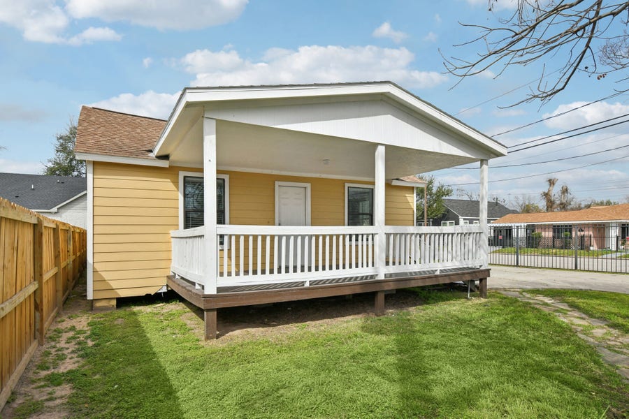 Property photo for 1409 Fairbanks Street, Houston, TX