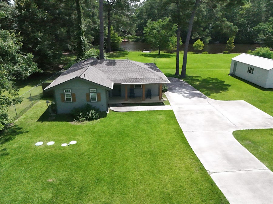 Property photo for 18755 Mink Lake Drive, Magnolia, TX