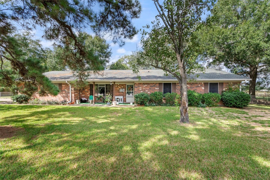 Property photo for 204 Gerald Street, Willis, TX