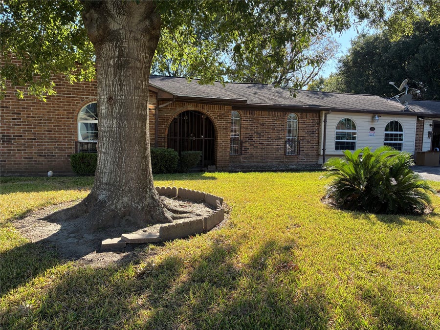 Property photo for 5034 Bricker St, Houston, TX