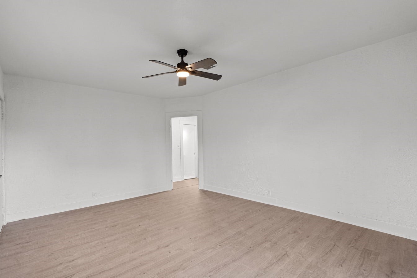 2027 Scott Street, La Marque, TX 77568 2027 Scott Street, La Marque, TX 77568