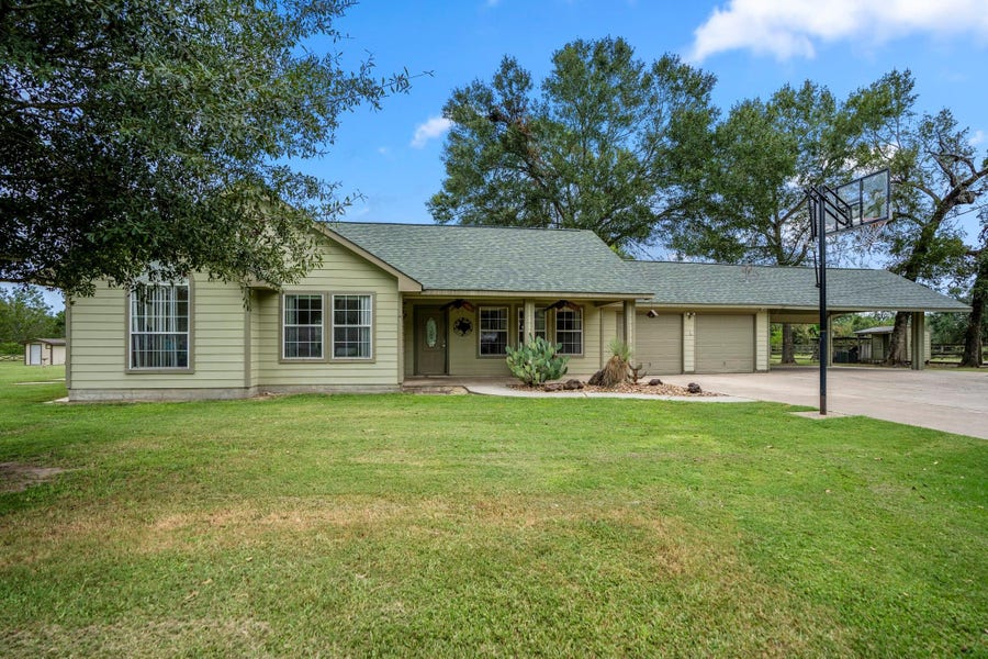 Property photo for 7018 Treaschwig Road, Spring, TX