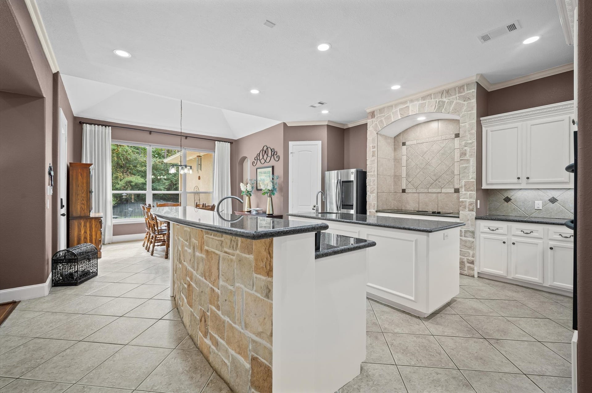 25815 Bridle Creek Drive S, Magnolia, TX 77355 25815 Bridle Creek Drive S, Magnolia, TX 77355