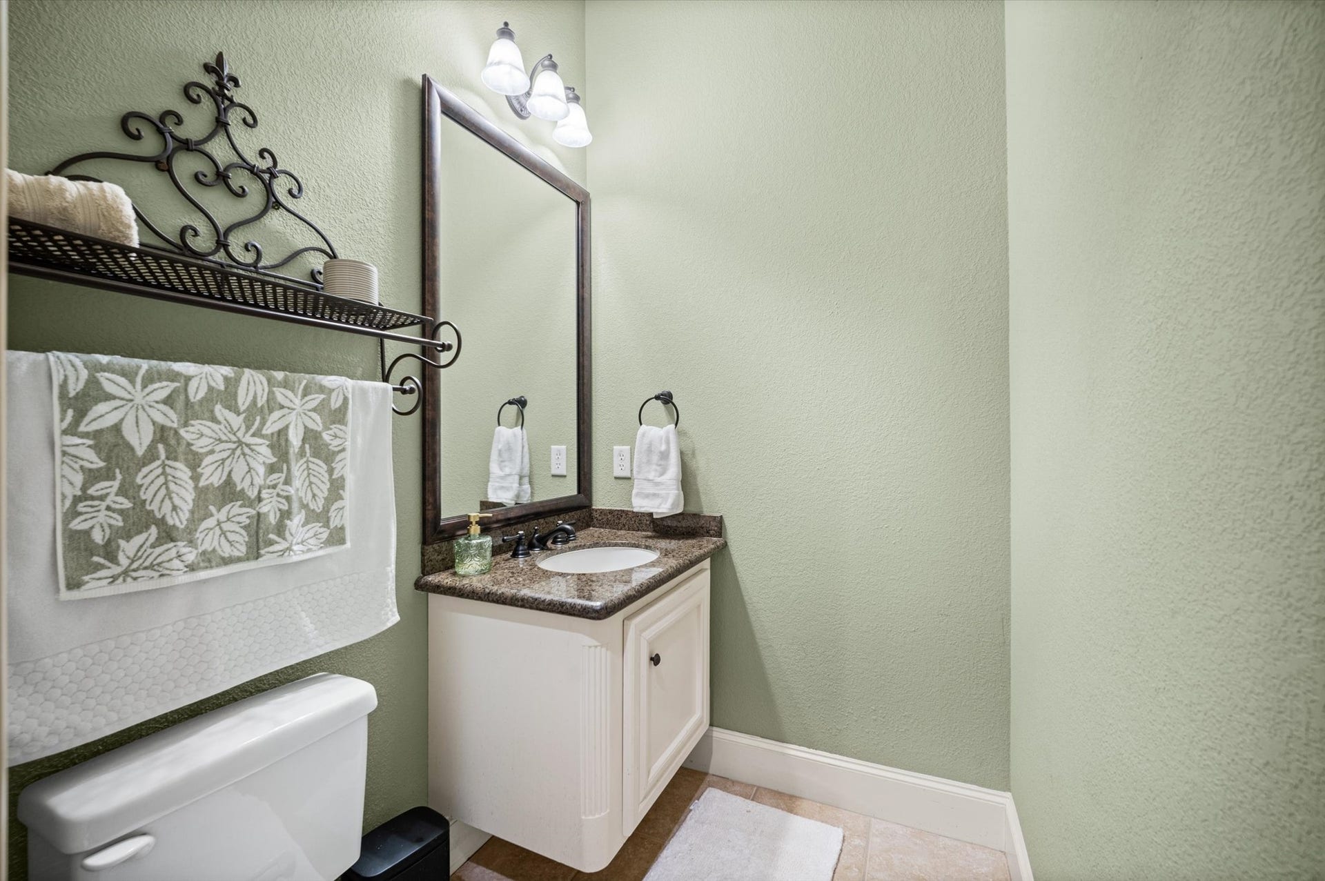 25815 Bridle Creek Drive S, Magnolia, TX 77355 25815 Bridle Creek Drive S, Magnolia, TX 77355