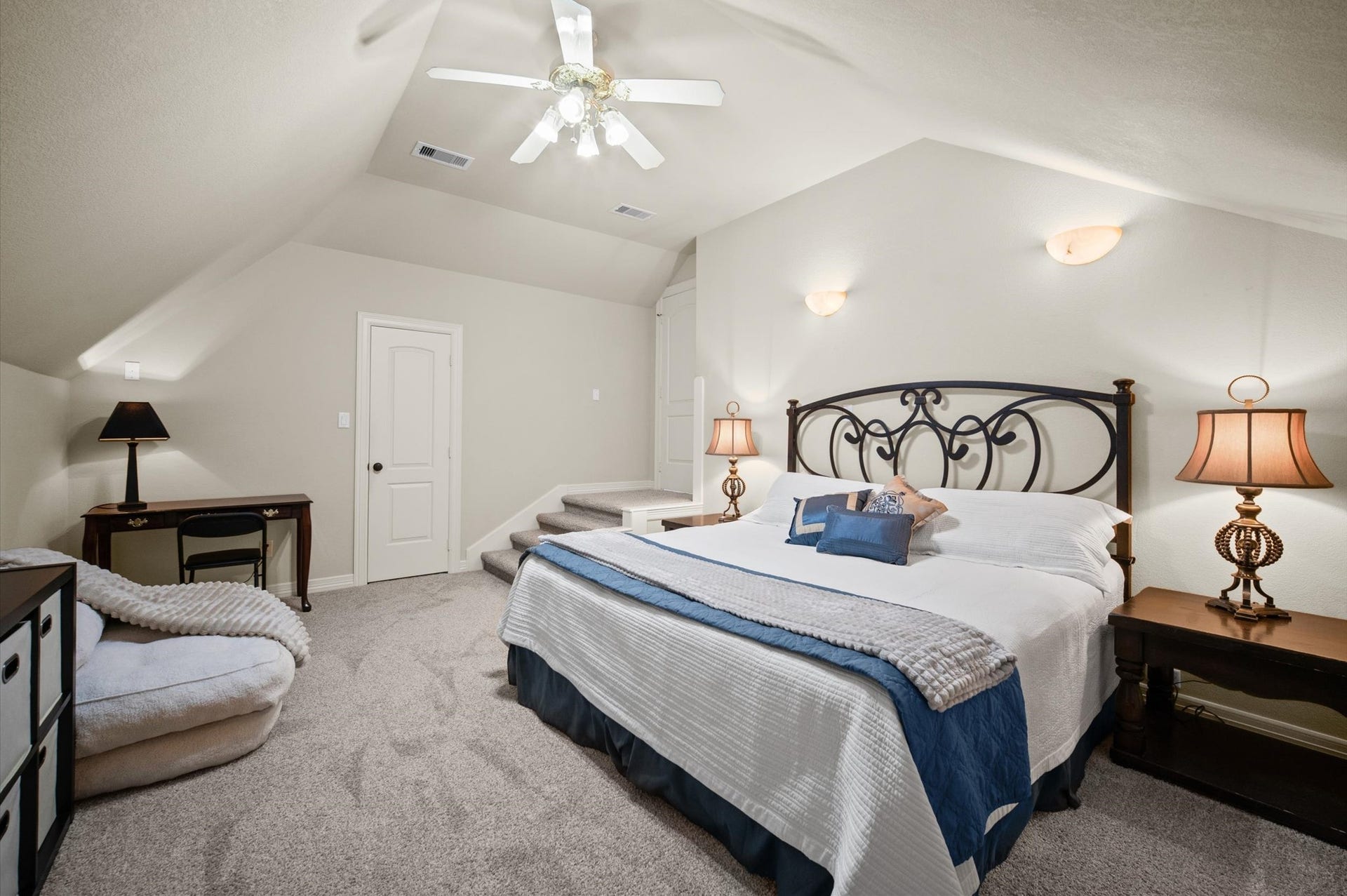 25815 Bridle Creek Drive S, Magnolia, TX 77355 Upstairs "5th bedroom" with vaulted ceiling and comfortable sitting space