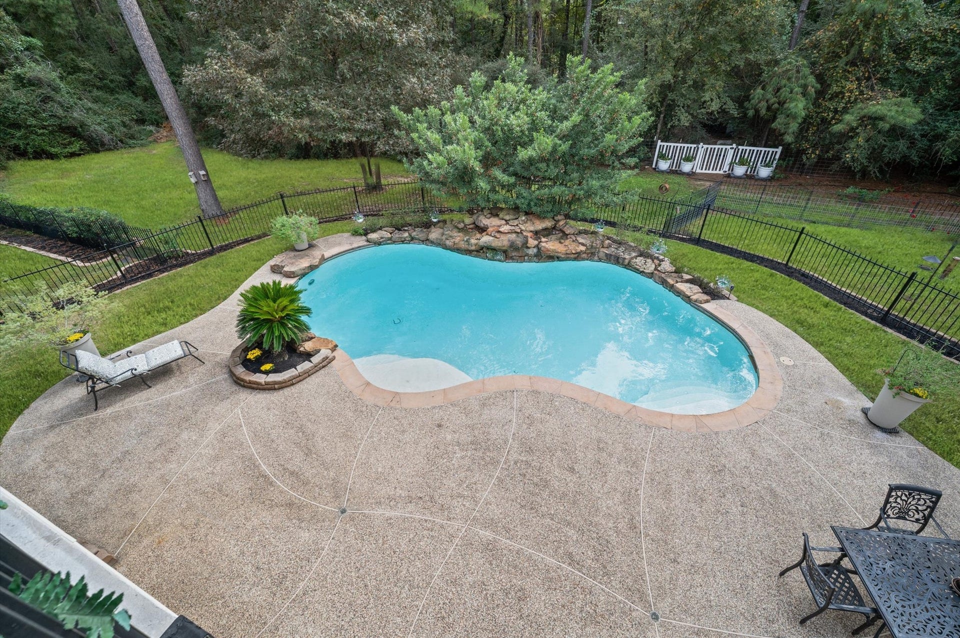 25815 Bridle Creek Drive S, Magnolia, TX 77355 25815 Bridle Creek Drive S, Magnolia, TX 77355