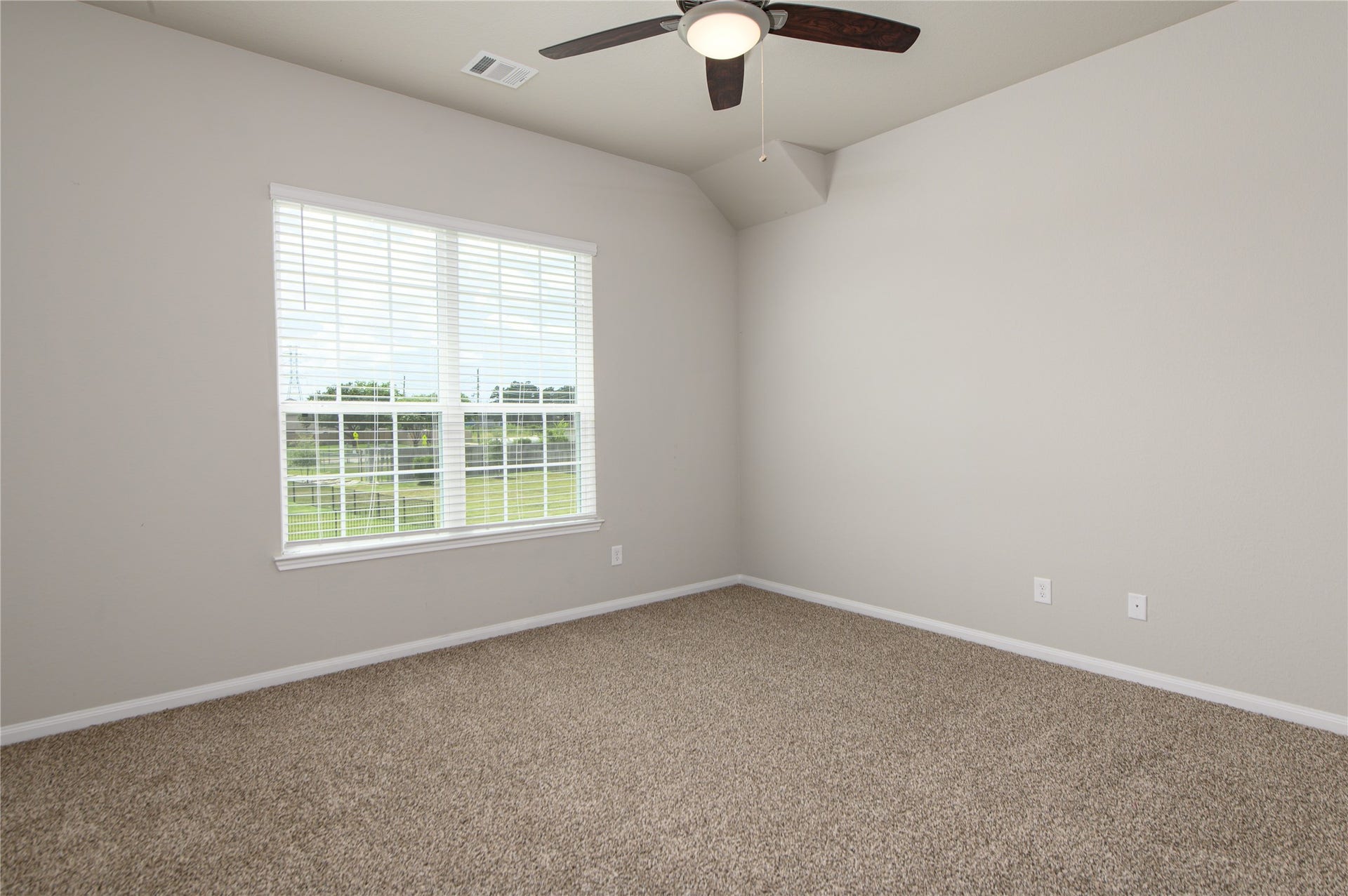 22210 Regal Heights Lane, Houston, TX 77073 Primary Bedroom