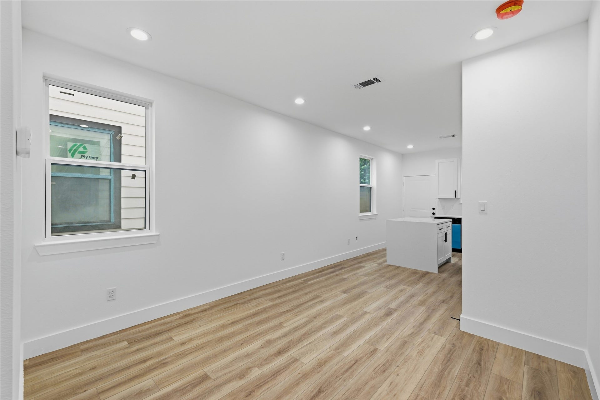 6519 A&B Tuskegee Street, Houston, TX 77091 6519 A&B Tuskegee Street, Houston, TX 77091