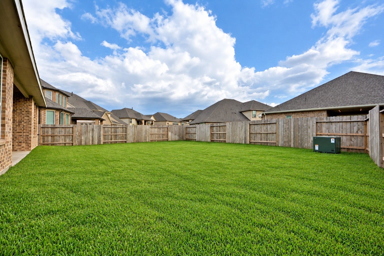 4314 Shaded Arbor Way, Sugar Land, TX 77479 Wonderful Backyard with Sprinkler System!
