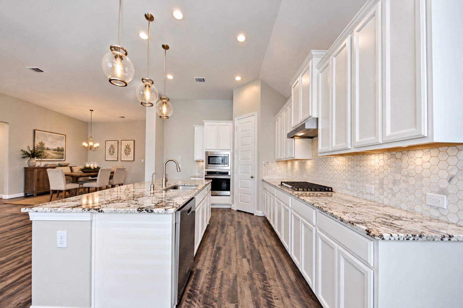 4314 Shaded Arbor Way, Sugar Land, TX 77479 Gourmet Kitchen also features: Features: ENERGY STAR Certified Appliances Built In Stainless Steel Appliances! Deep Stainless Steel Under-mount Sink with Swan Pull Out Kitchen Facet! Huge Walk In Pantry for all your Storage Needs and the list just keeps going! Make that call now and The Gayden Team will be glad to show you today!