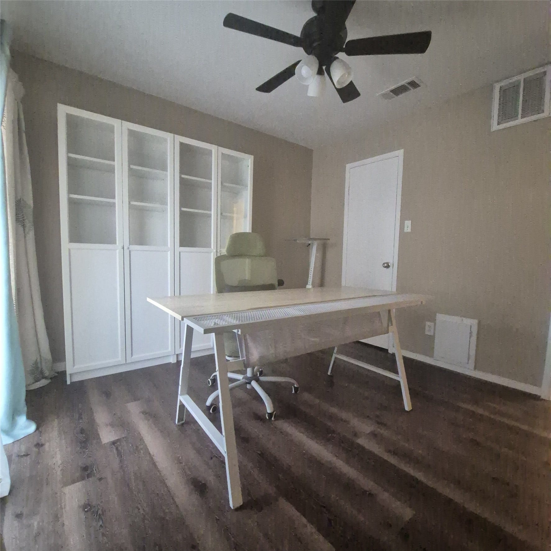 2626 Holly Hall Street, #1008, Houston, TX 77054 2nd bedrooom/office