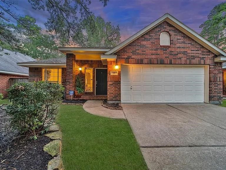 15 Bayou Springs Court, The Woodlands, TX 77382 15 Bayou Springs Court, The Woodlands, TX 77382